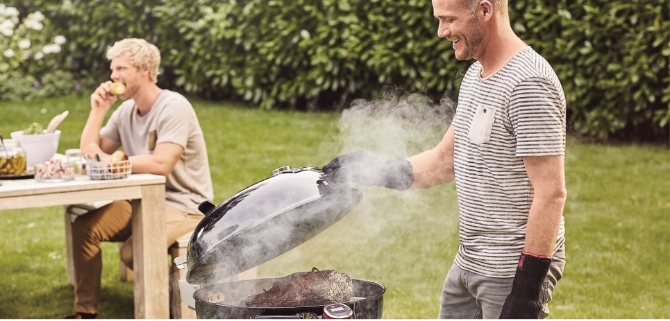 Barbecue, accessori e tutto il necessario per cucinare all'aperto